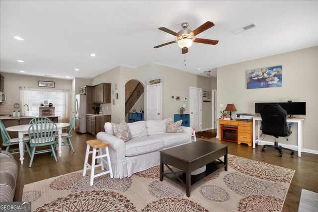 207 Golden Rod Trail, Perry, GA 31069