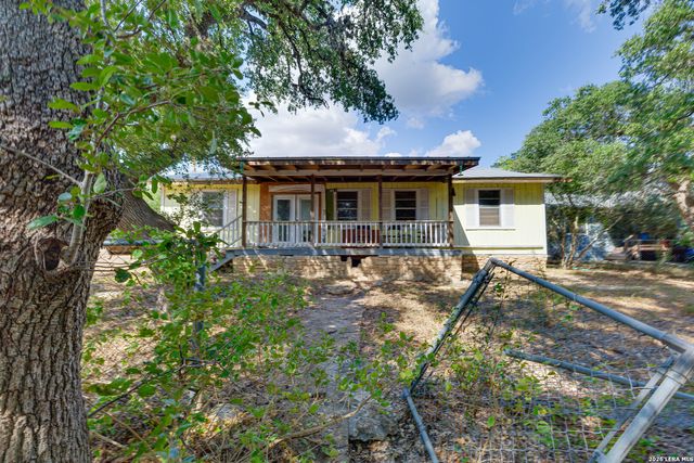 751 SCENIC TERRACE DR, Canyon Lake, TX 78133
