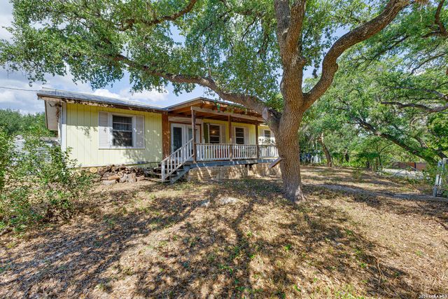 751 SCENIC TERRACE DR, Canyon Lake, TX 78133