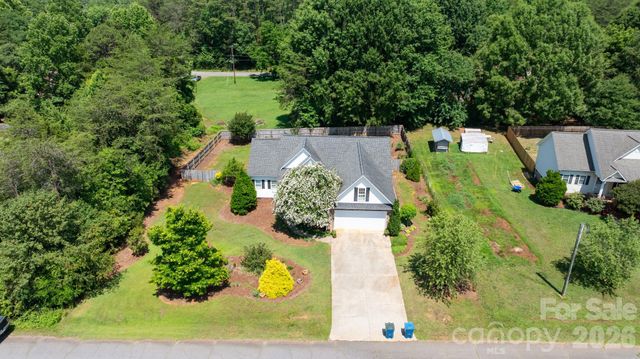 1621 Herbie Circle, Newton, NC 28658
