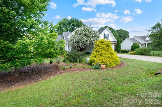 1621 Herbie Circle, Newton, NC 28658