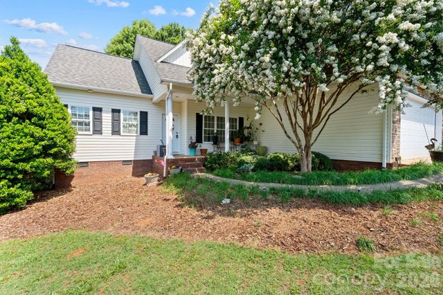 1621 Herbie Circle, Newton, NC 28658