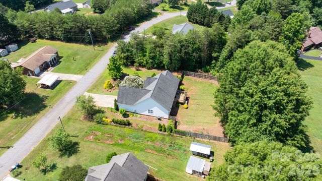 1621 Herbie Circle, Newton, NC 28658