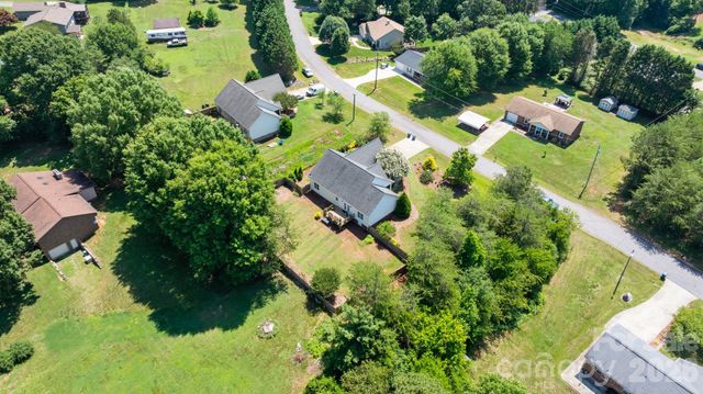 1621 Herbie Circle, Newton, NC 28658