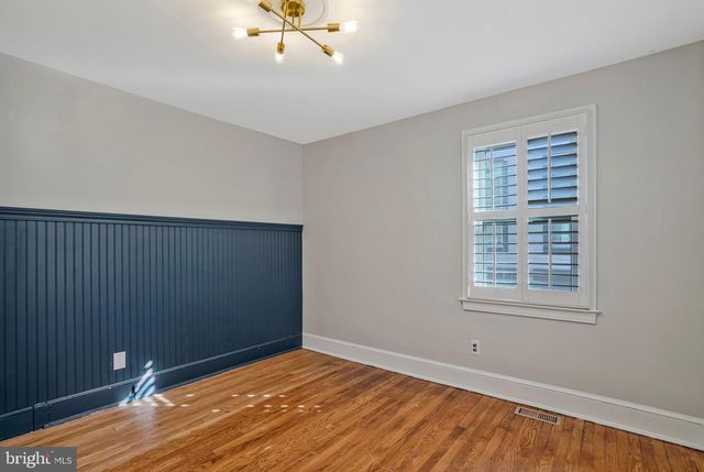 4140 21ST RD N, Arlington, VA 22207