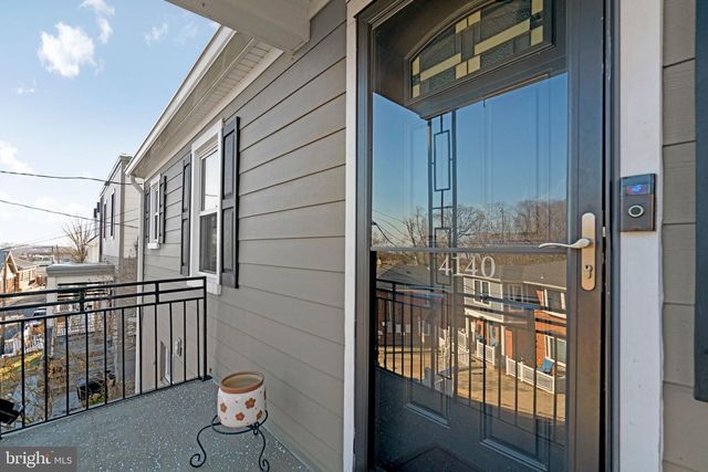 4140 21ST RD N, Arlington, VA 22207