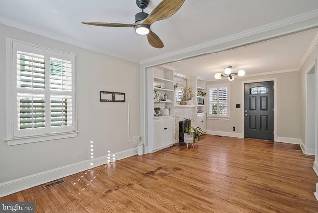 4140 21ST RD N, Arlington, VA 22207