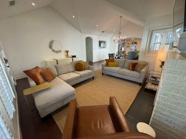 4057 W 7th Street, Fort Worth, TX 76107