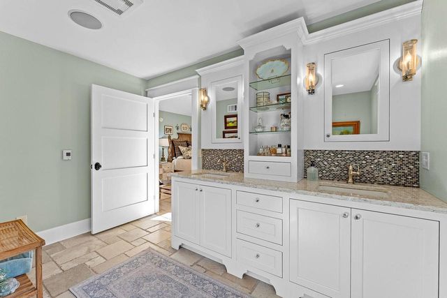 E1475 Owens Drive, La Valle, WI 53941