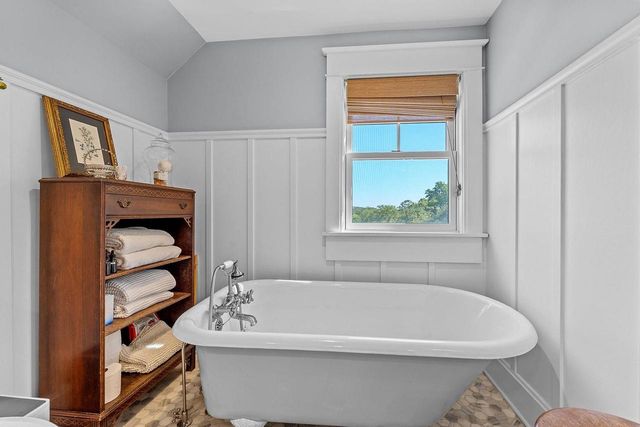 E1475 Owens Drive, La Valle, WI 53941