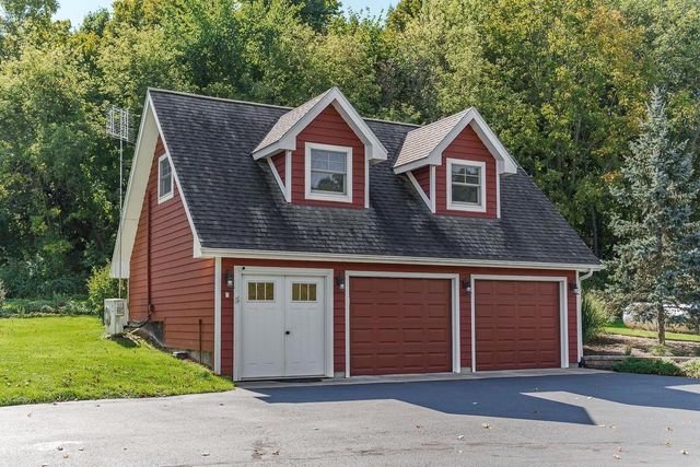 E1475 Owens Drive, La Valle, WI 53941