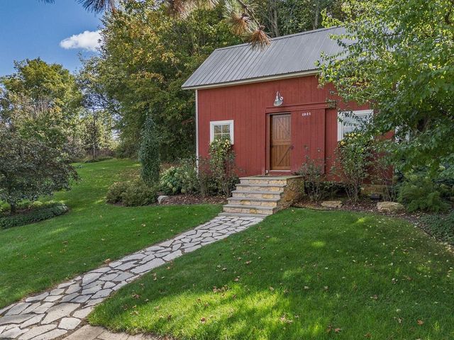 E1475 Owens Drive, La Valle, WI 53941