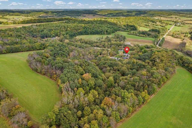 E1475 Owens Drive, La Valle, WI 53941