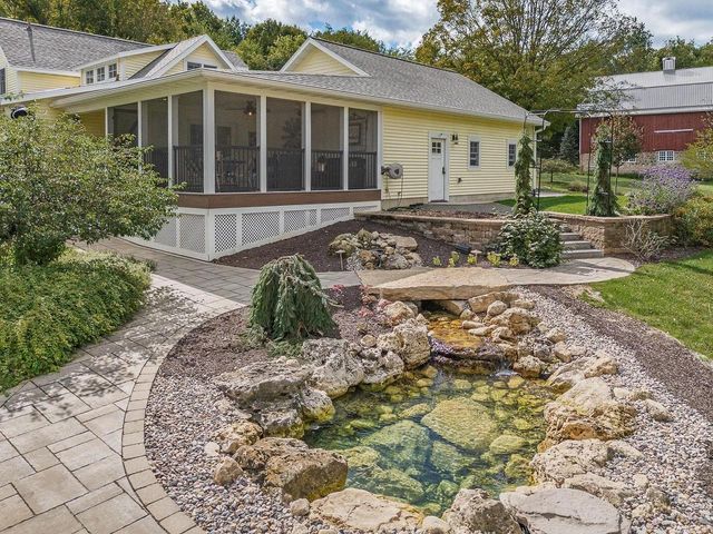 E1475 Owens Drive, La Valle, WI 53941