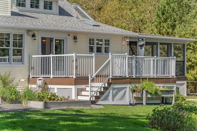 E1475 Owens Drive, La Valle, WI 53941