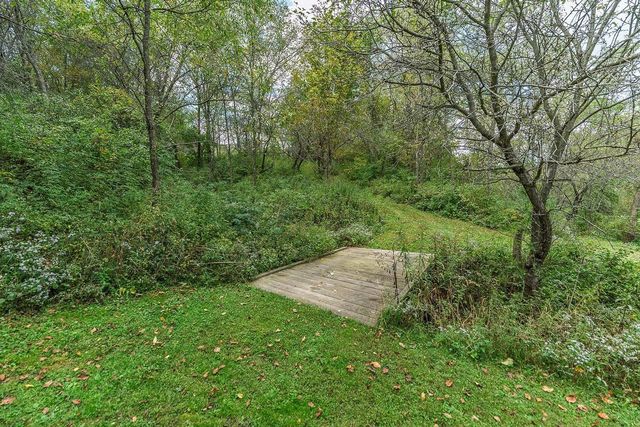 E1475 Owens Drive, La Valle, WI 53941