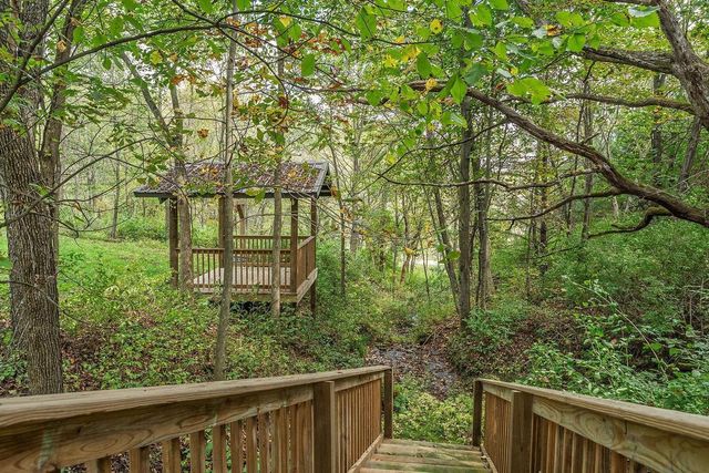 E1475 Owens Drive, La Valle, WI 53941