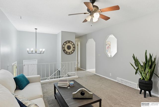 218 S 111th Street, Omaha, NE 68154