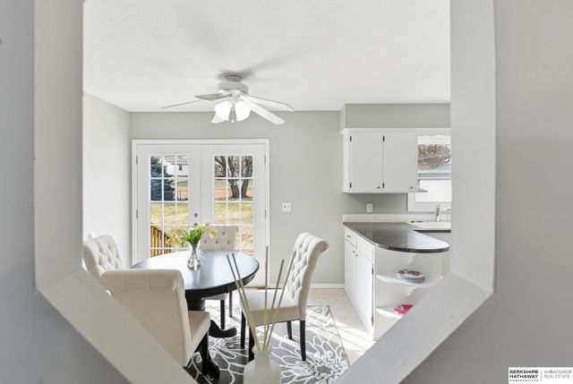 218 S 111th Street, Omaha, NE 68154