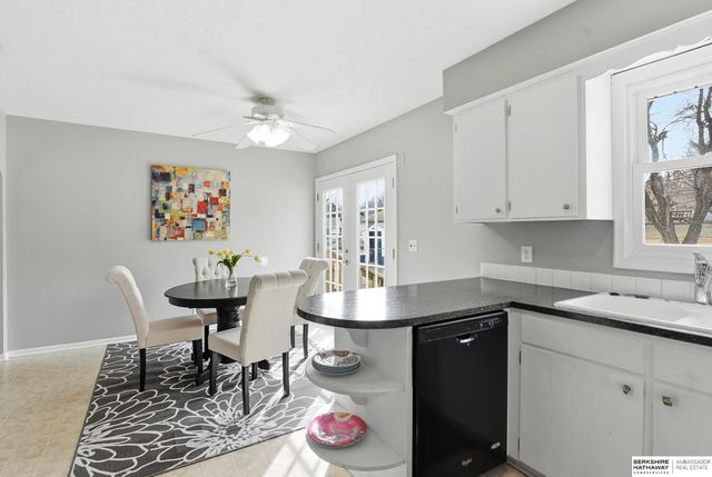 218 S 111th Street, Omaha, NE 68154