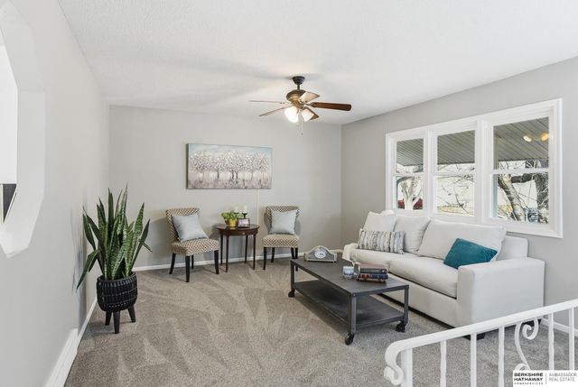 218 S 111th Street, Omaha, NE 68154