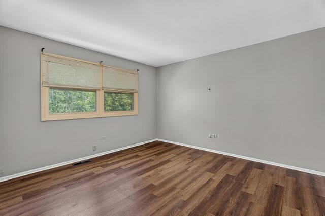 815 Blackhawk Drive, University Park, IL 60484