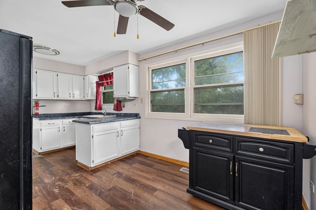 815 Blackhawk Drive, University Park, IL 60484
