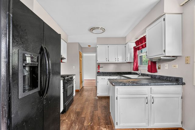 815 Blackhawk Drive, University Park, IL 60484