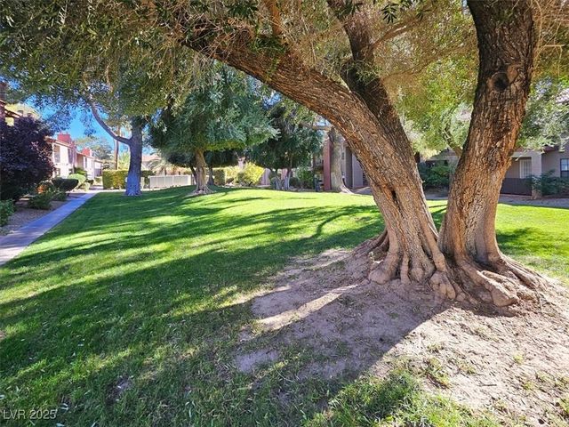 5576 West Rochelle Avenue 6A, Las Vegas, NV 89103