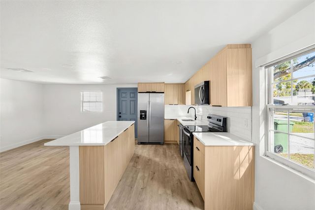 6709 S FAUL STREET, Tampa, FL 33616