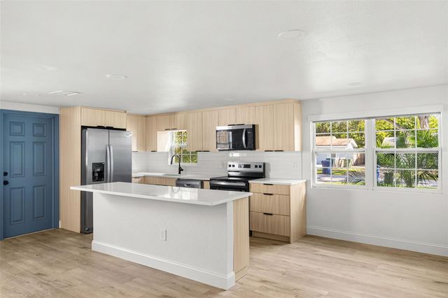 6709 S FAUL STREET, Tampa, FL 33616