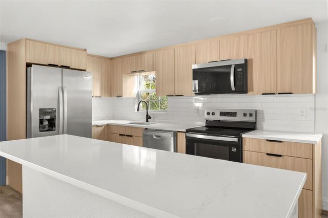 6709 S FAUL STREET, Tampa, FL 33616