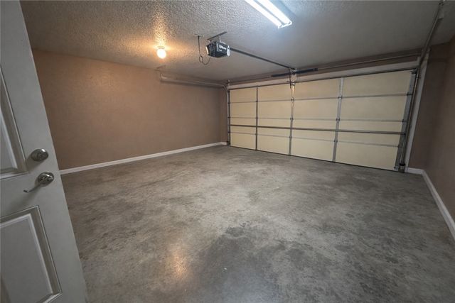 526 White Oak Street, Gentry, AR 72734