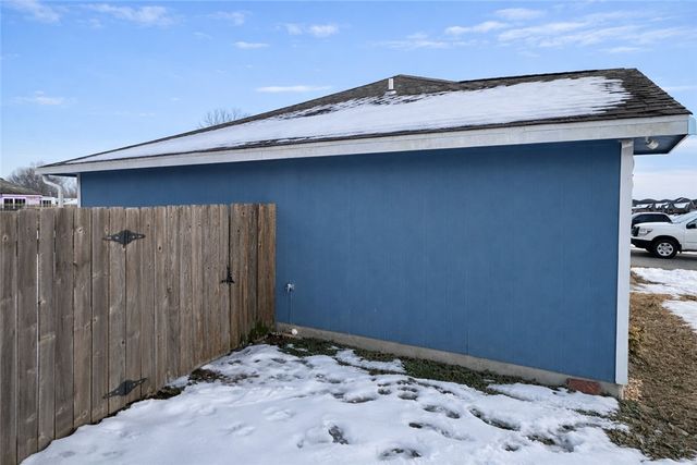 526 White Oak Street, Gentry, AR 72734