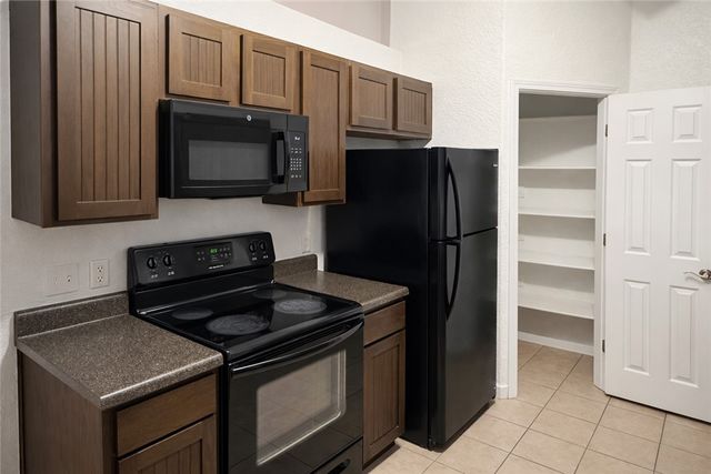 526 White Oak Street, Gentry, AR 72734