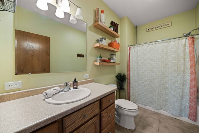 200 NW 8th Street, Earlham, IA 50265