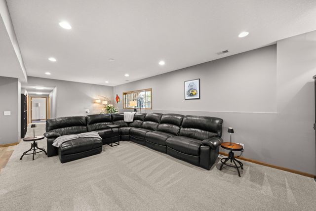 200 NW 8th Street, Earlham, IA 50265