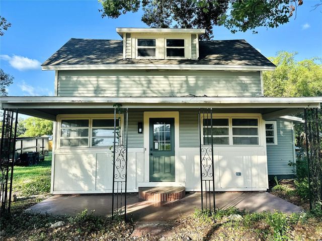 5654 12TH STREET, Zephyrhills, FL 33542
