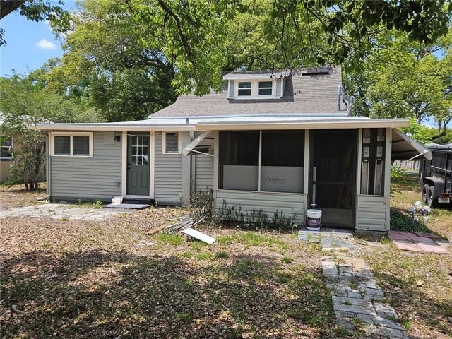 5654 12TH STREET, Zephyrhills, FL 33542