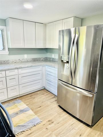 5654 12TH STREET, Zephyrhills, FL 33542