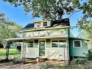 5654 12TH STREET, Zephyrhills, FL 33542