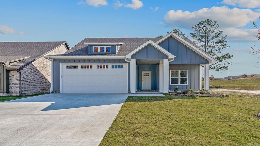 1103 Summit Ridge Drive, Paragould, AR 72450