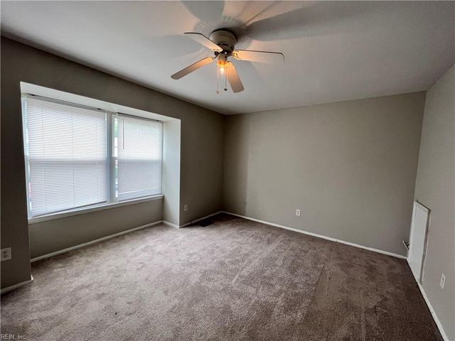 1612 Darren CIR, Portsmouth, VA 23701
