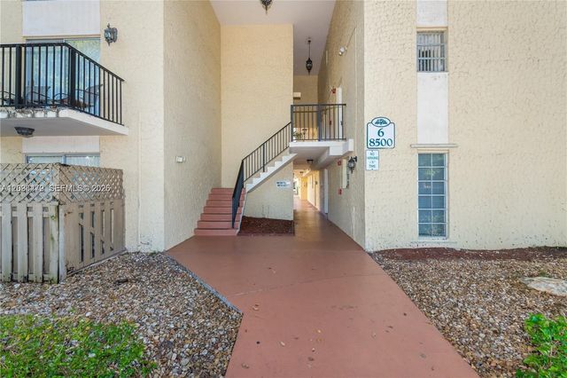 8500 SW 109th Avenue 6-221, Miami, FL 33173