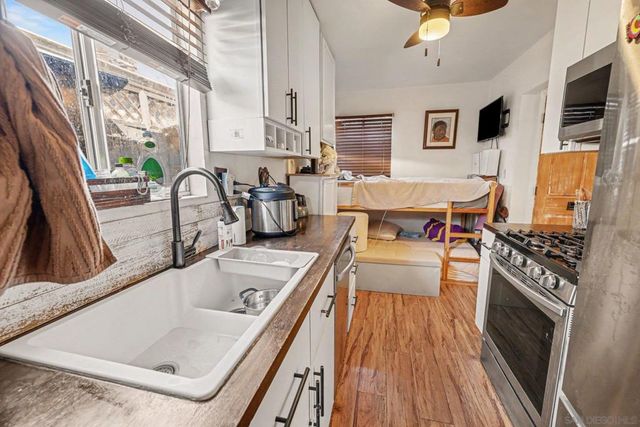 1109 1111 Grand, San Diego, CA 92109