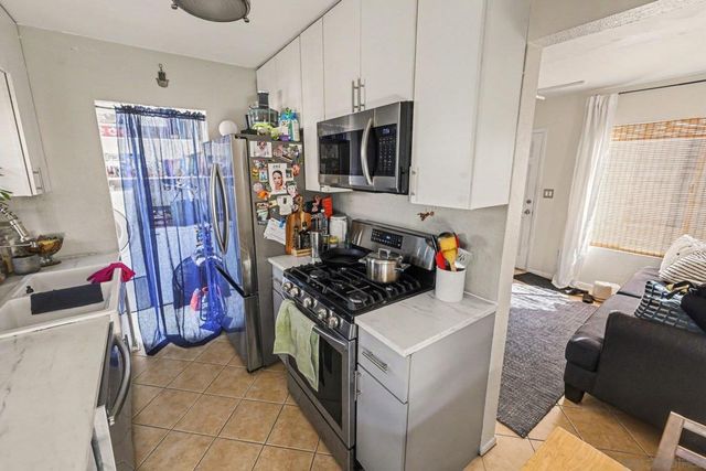 1109 1111 Grand, San Diego, CA 92109