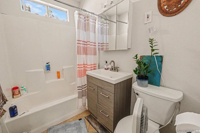 1109 1111 Grand, San Diego, CA 92109