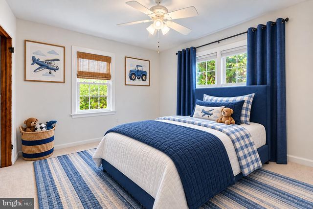 1236 LEXINGTON DR, Yardley, PA 19067