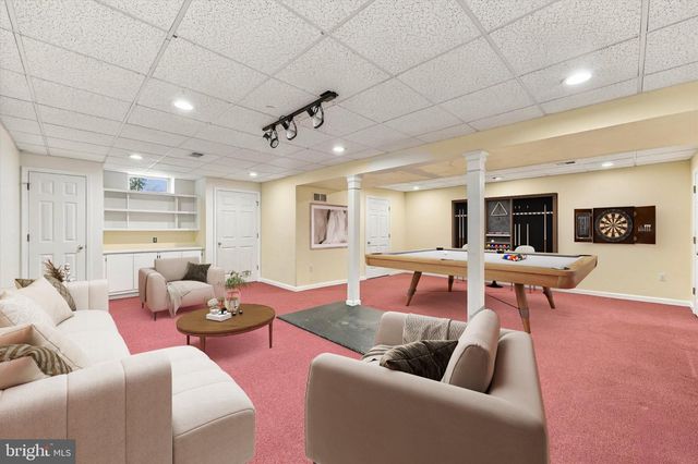 1236 LEXINGTON DR, Yardley, PA 19067