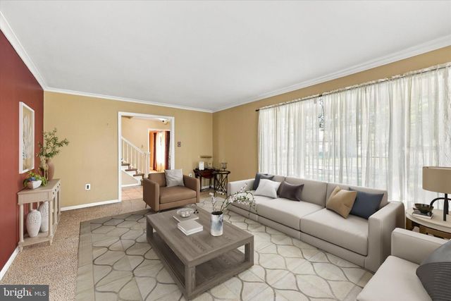 1236 LEXINGTON DR, Yardley, PA 19067